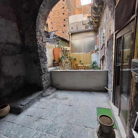 Opificio 11 House * Catánia