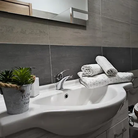 Opificio 11 House * Catánia